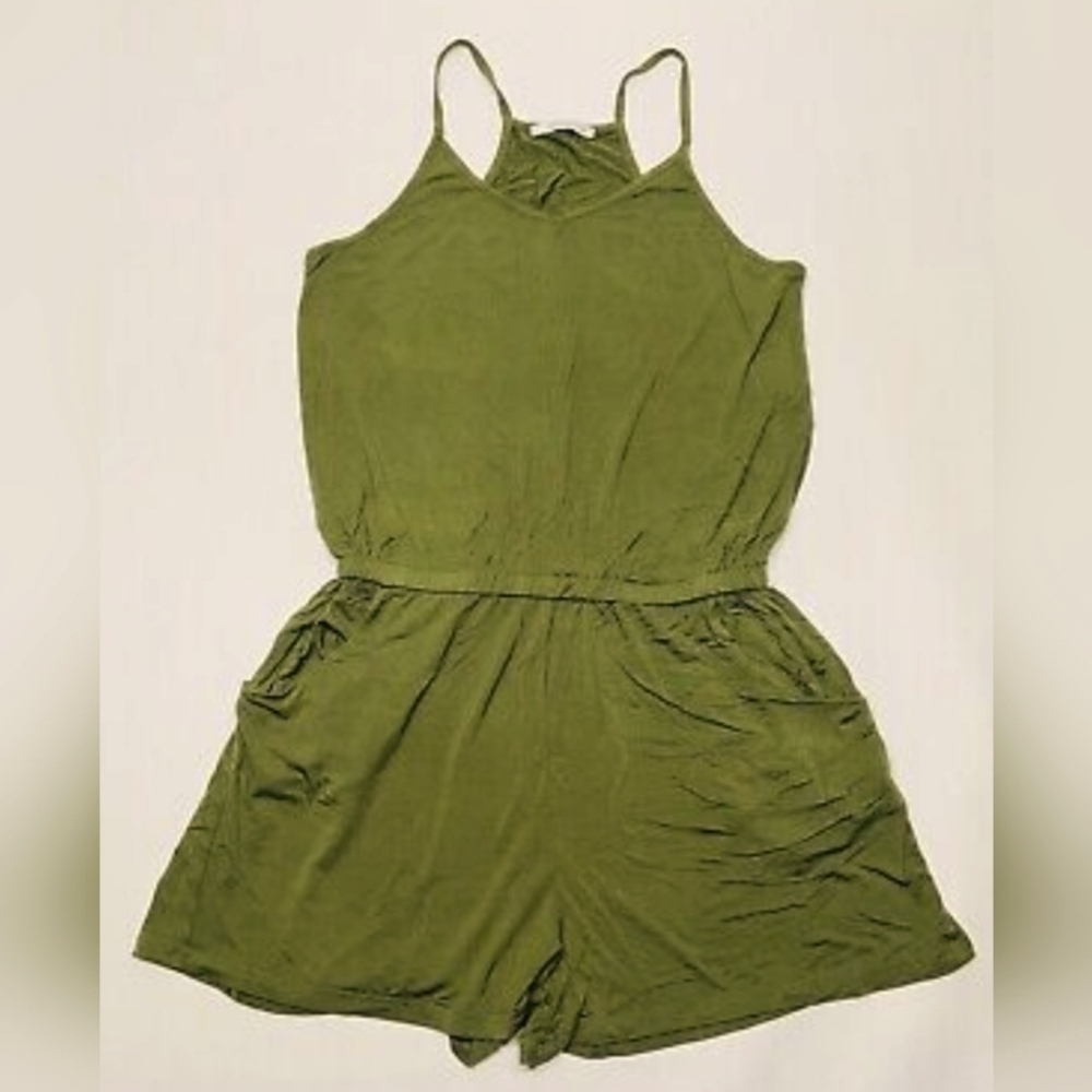 Old Navy Soft Cami Romper size XS sleeveless pockets button